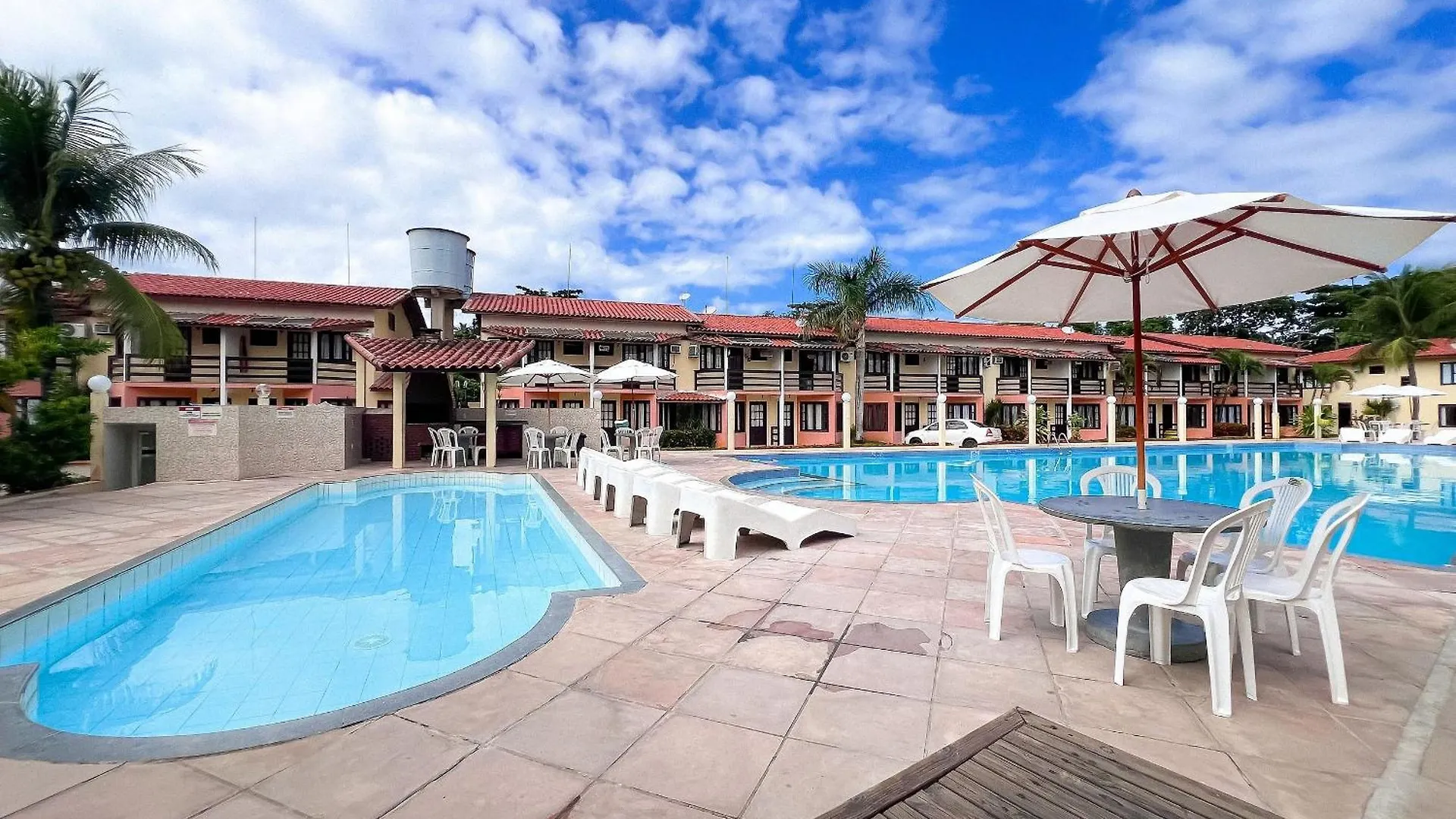 Taperapua Beachfront Suites: Axe Moi's Private BBQ & Pool Retreat Porto Seguro
