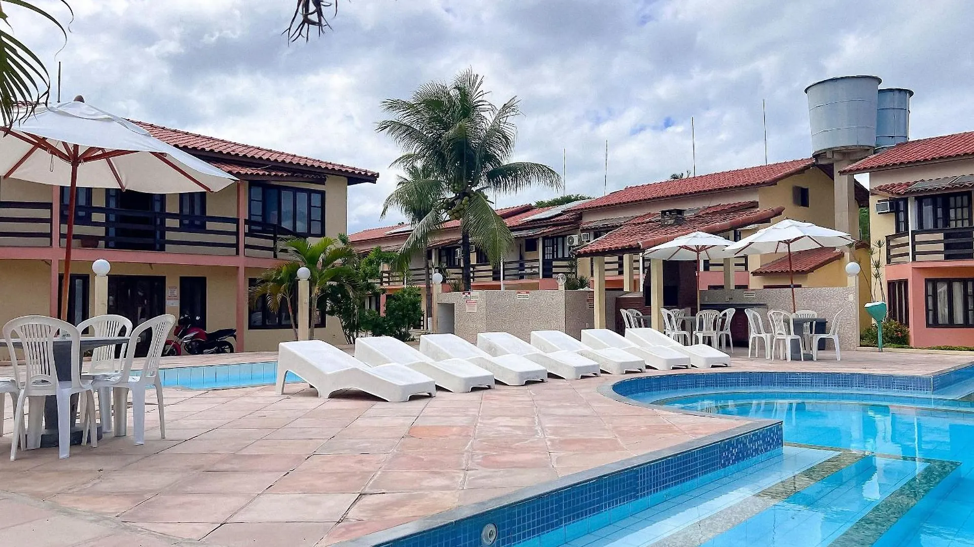 Taperapua Beachfront Suites: Axe Moi's Private BBQ & Pool Retreat Porto Seguro