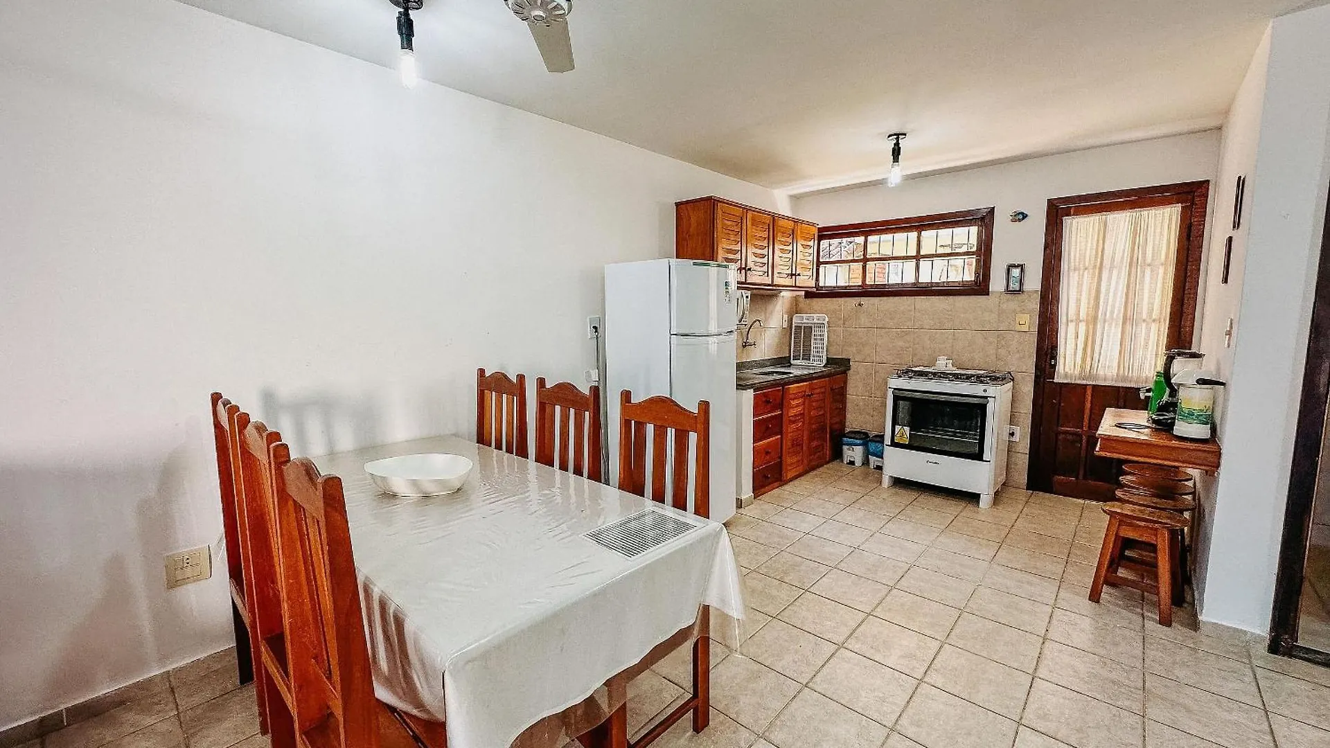 Holiday home Taperapua Beachfront Suites: Axe Moi's Private BBQ & Pool Retreat Porto Seguro