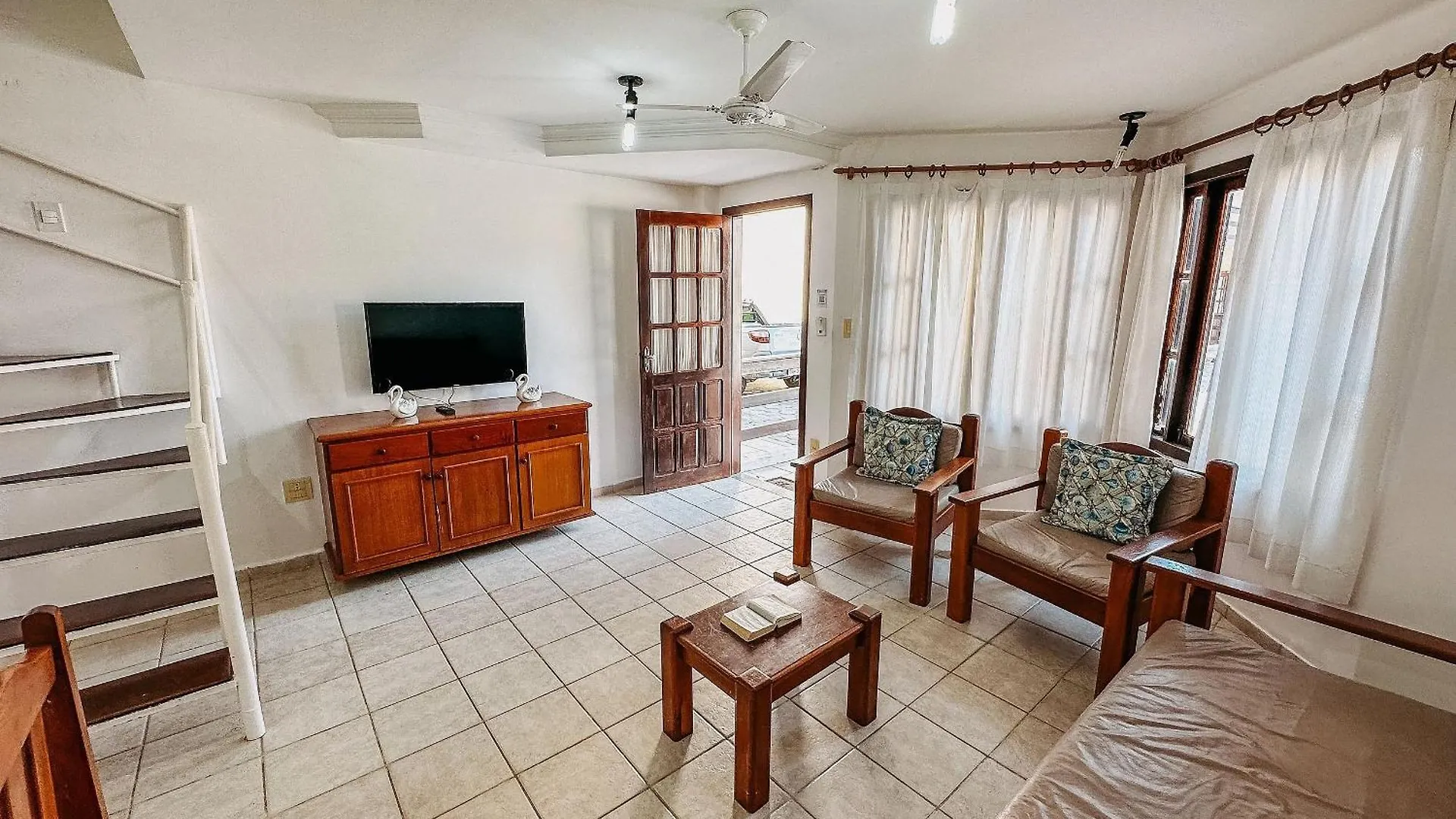 Taperapua Beachfront Suites: Axe Moi's Private BBQ & Pool Retreat Porto Seguro 0*,